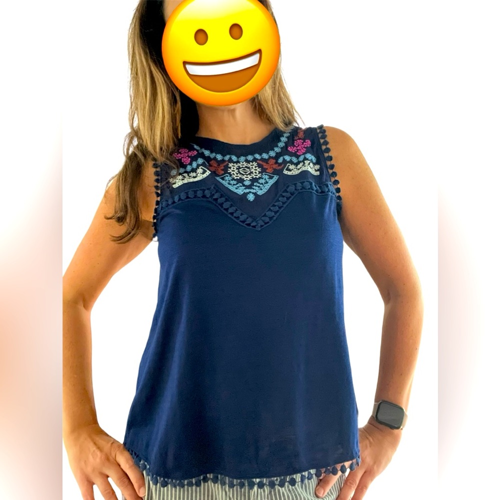 Cute RNB Sleeveless Tank Size Medium - Picture 3 of 3